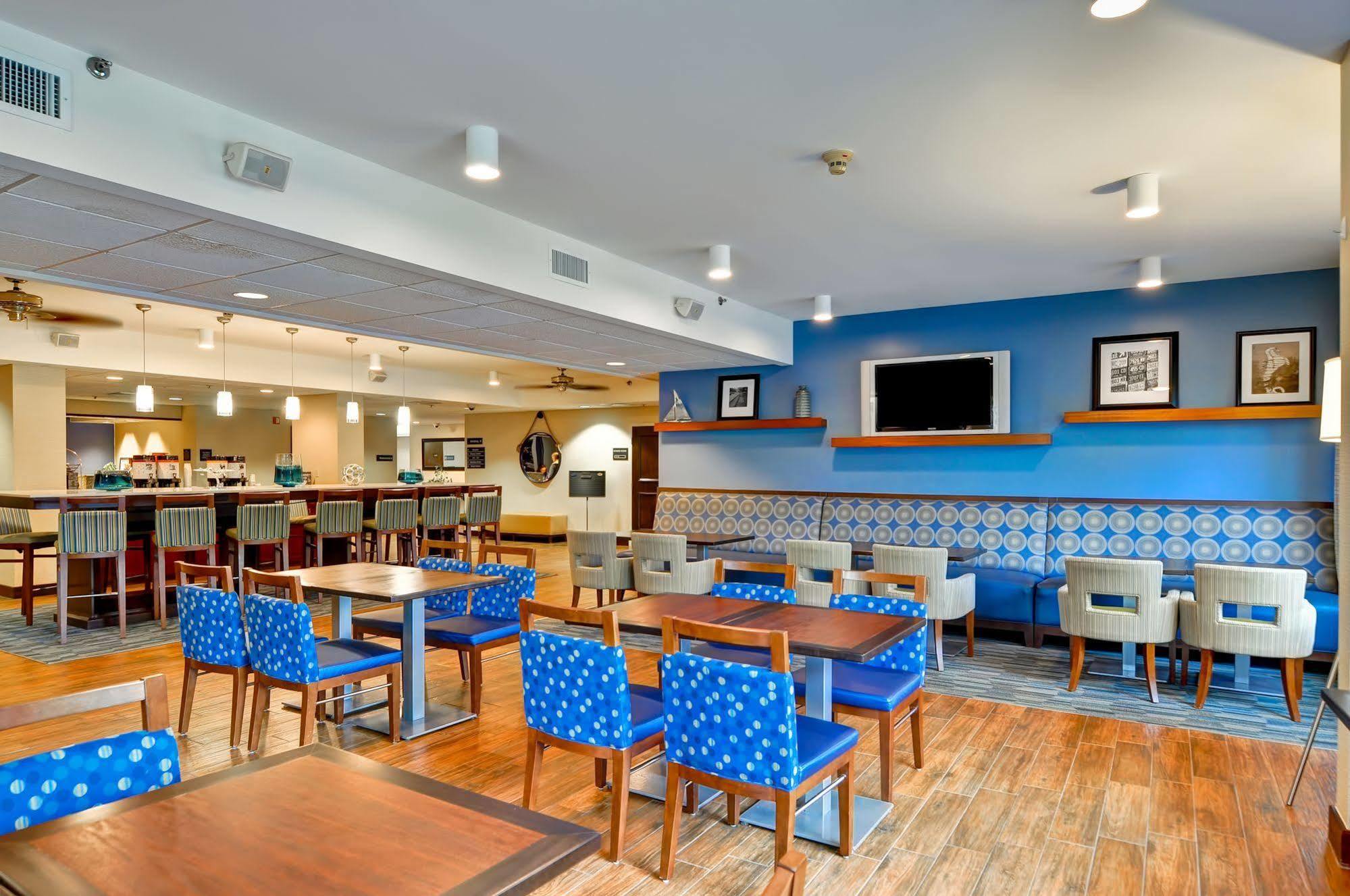 Hampton Inn New Bedford/Fairhaven Exterior foto